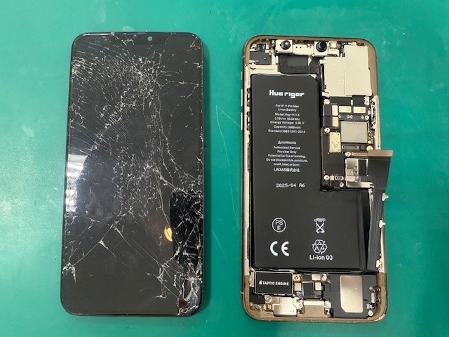 iPhone 11 Pro Max（アイフォンイレブンプロマックス）の液晶画面交換ならスマホ修理工房アル・プラザ小杉店へ